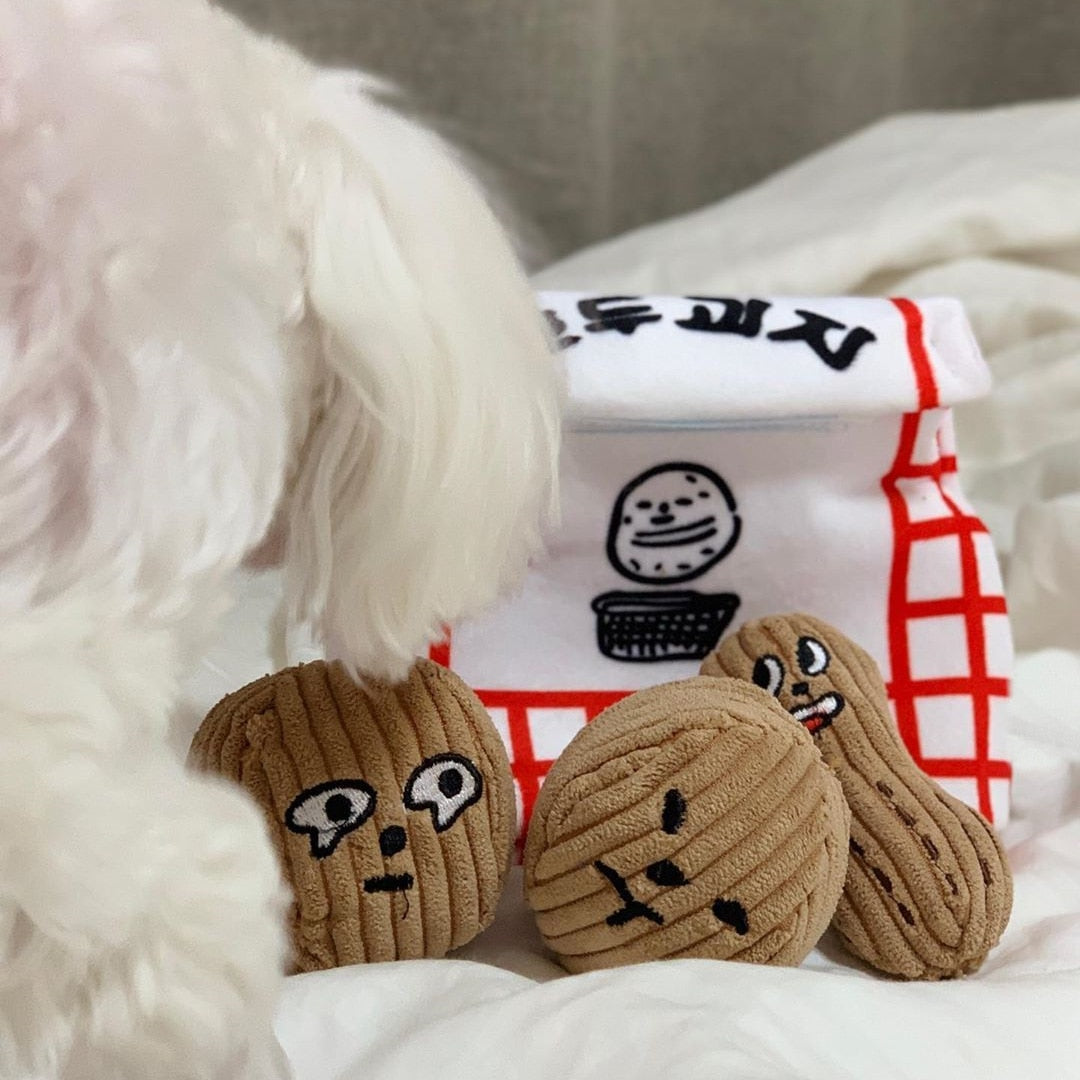 Walnut Peanut Bag Interactive Dog Toy
